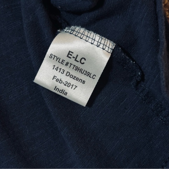 Lions Crest V-Neck Navy Blue with Shoulder Embellishment XL - Picture 7 of 10